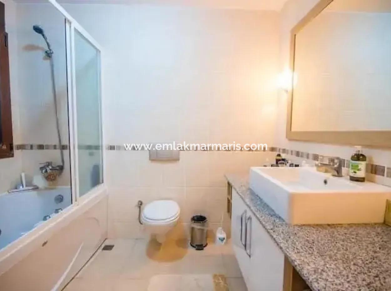 Marmaris Armutalan Mevkii Tam Müstakil Havuzlu 4 Oda 1 Salon Tripleks Villa Satılık