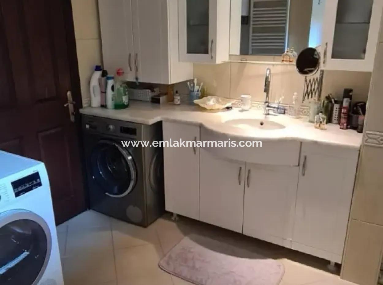 Marmaris Armutalan Mevkiinde Tam Müstakil Bahçeli Havuzlu Satılık Villa