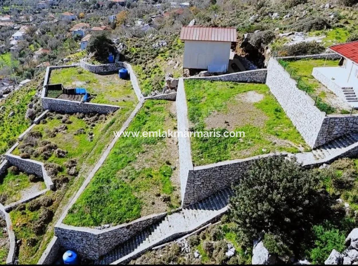 Marmaris Söğüt Köyünde Deniz Manzaralı 2100M2 Prefabrik Köy Evi Satılık