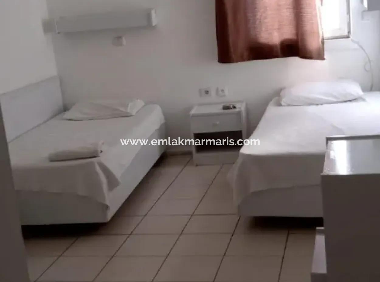 Emlakçıdan Antalya Merkezde Satılık 33 Odalı Butik Otel