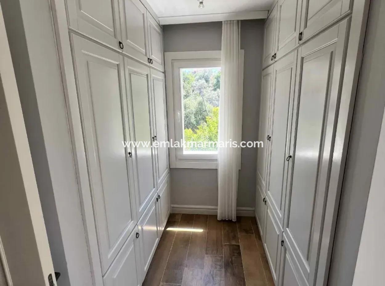 Marmaris İlçesi Selimiye Mahallesinde Muhteşem Deniz Manzaralı Yüzme Havuzlu 3 Oda 1 Salon 140M2 2 Adet Satılık Villa