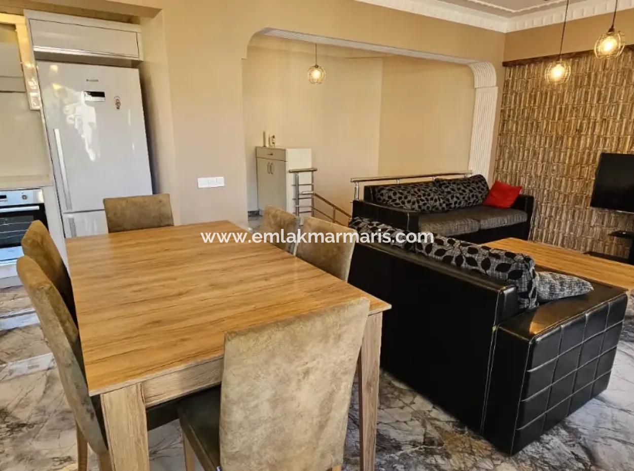 Camiavlu Mahallesi Havuzlu Güvenlikli Sitede 3+1 Satılık Ters Dubleks