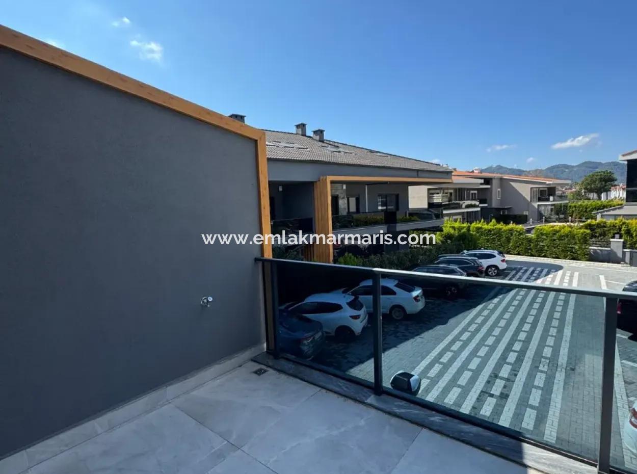 Kemeraltı Mahallesi 4+1 Satılık Müstakil Villa