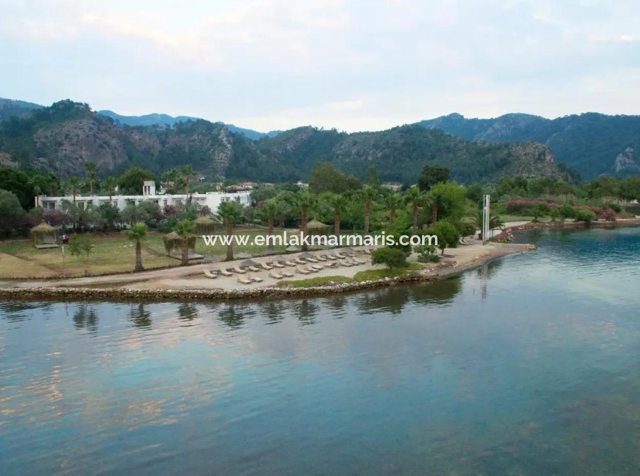 Marmaris,Den 20 Km Uzaklıkta Denize Sıfır Satılık Butik Otel 20 Oda