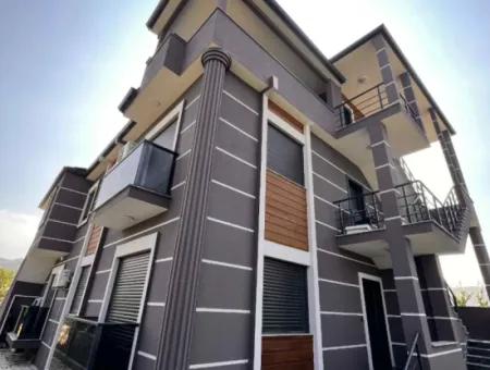 Harika Bir Portföy Marmaris'in Saklı Cennetinde Yatırım Fırsatı: 838M2 Arsa İçerisinde Lüks 5 Adet 2+1 110M2 Daireler Marmaris'e Sadece 15 Km Uzaklıkta,