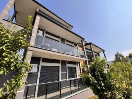 Harika Bir Portföy Marmaris'in Saklı Cennetinde Yatırım Fırsatı: 838M2 Arsa İçerisinde Lüks 5 Adet 2+1 110M2 Daireler Marmaris'e Sadece 15 Km Uzaklıkta,