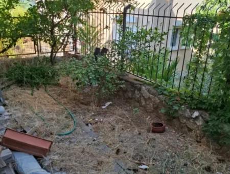 Armutalan Mahallesi Satılık 3÷1 Müstakil Tripleks Ev