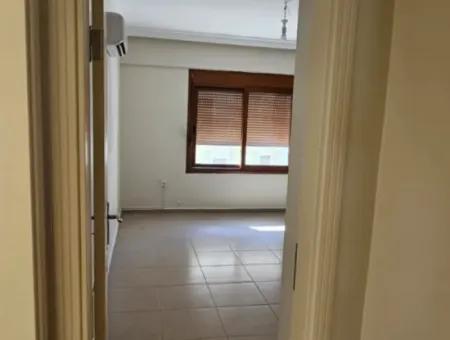 Marmaris Siteler Mahallesi’nde 3+1 Havuzlu Kiralık Lüks Daire
