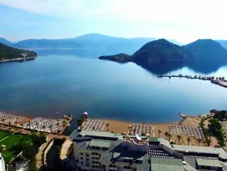 Marmaris Merkezinde Denize Sıfır Satılık 5 Yıldızlı Otel