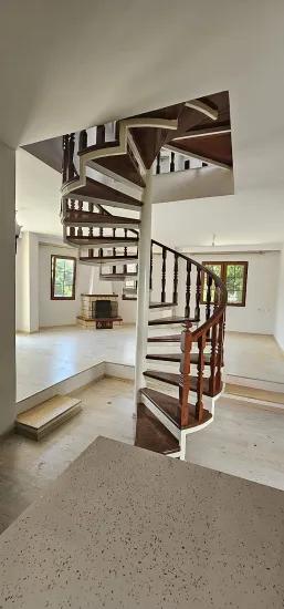 Armutalan Mahallesi 3+1 Satılık Müstakil Dubleks Villa